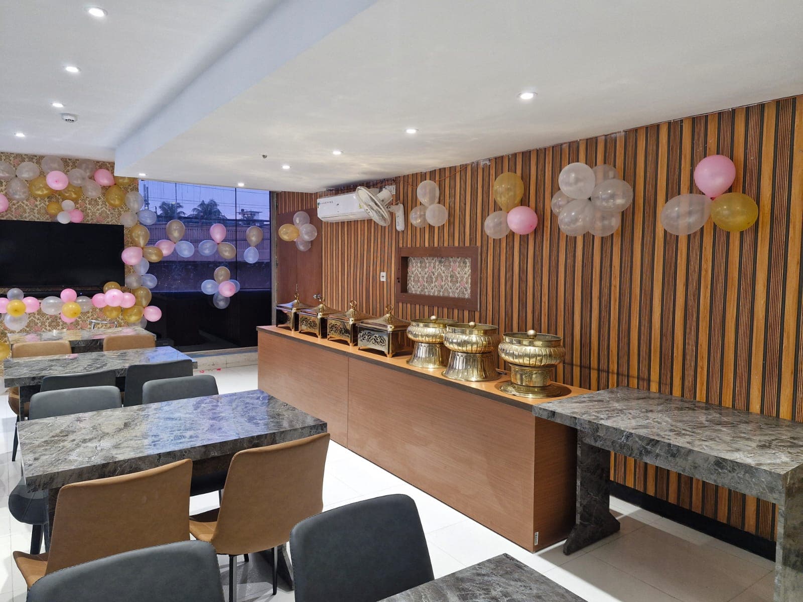 Banquet Hall Gallery Image 6