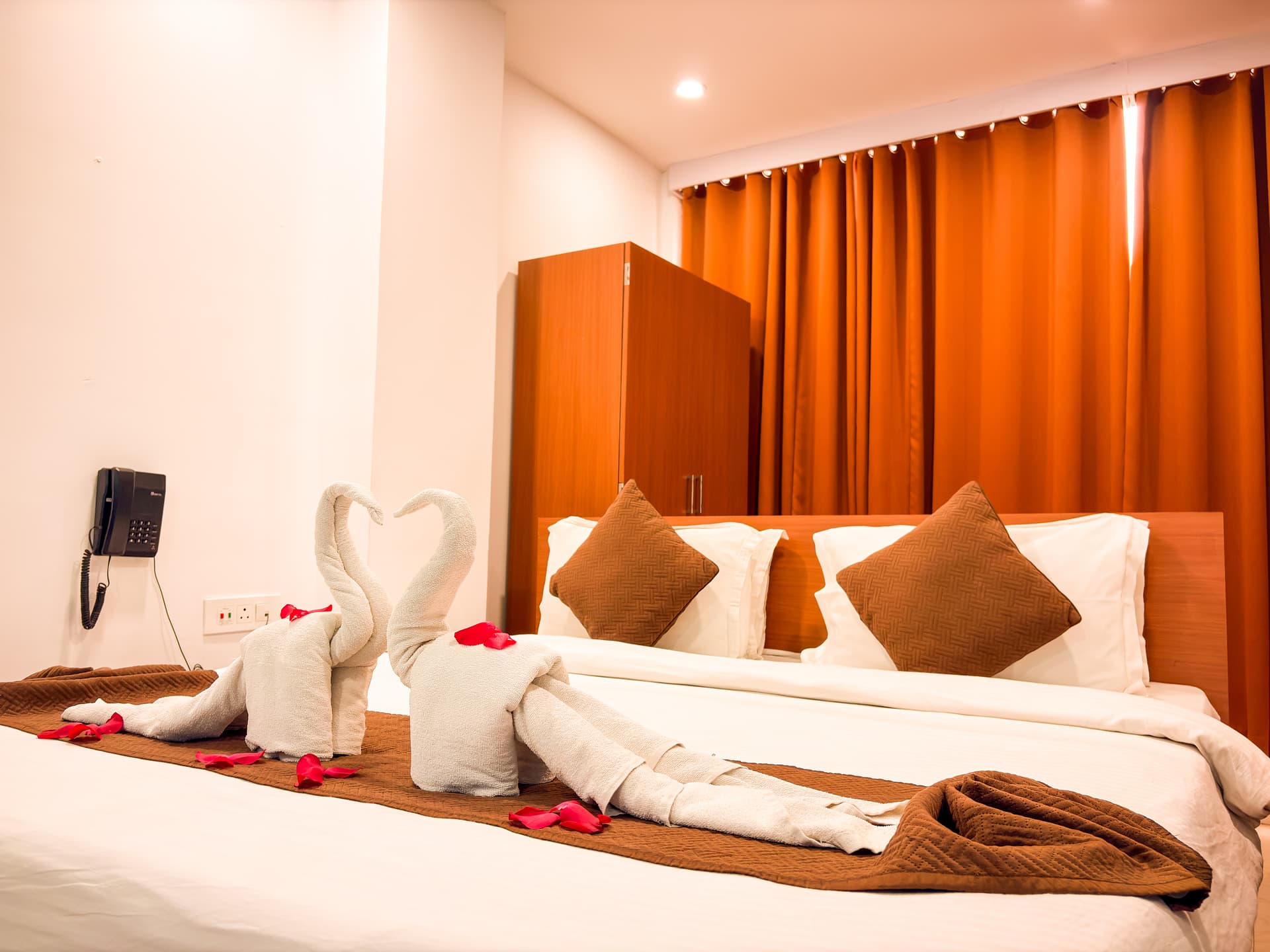 Deluxe Room - Photo 8