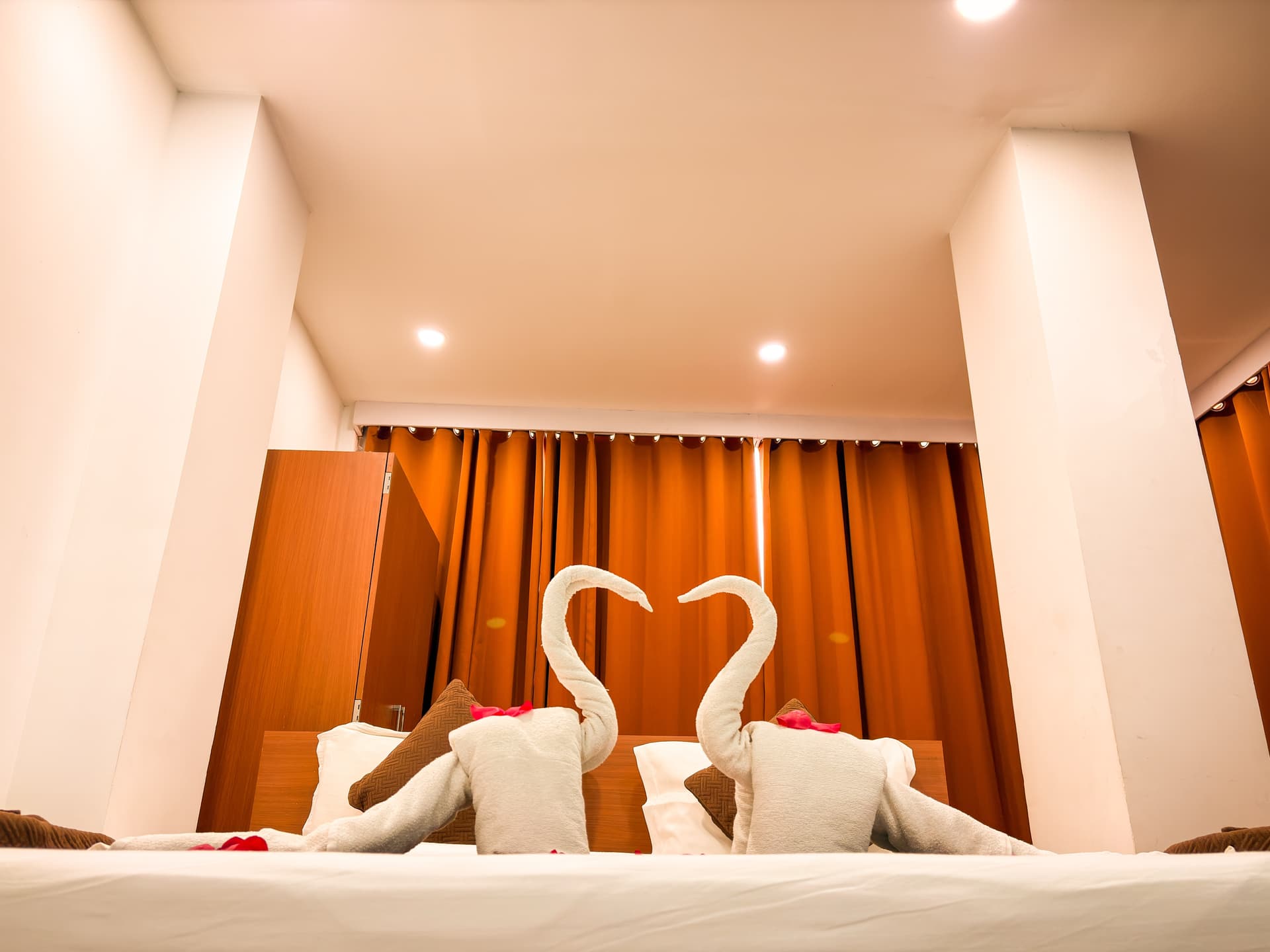 Deluxe Room - Photo 9