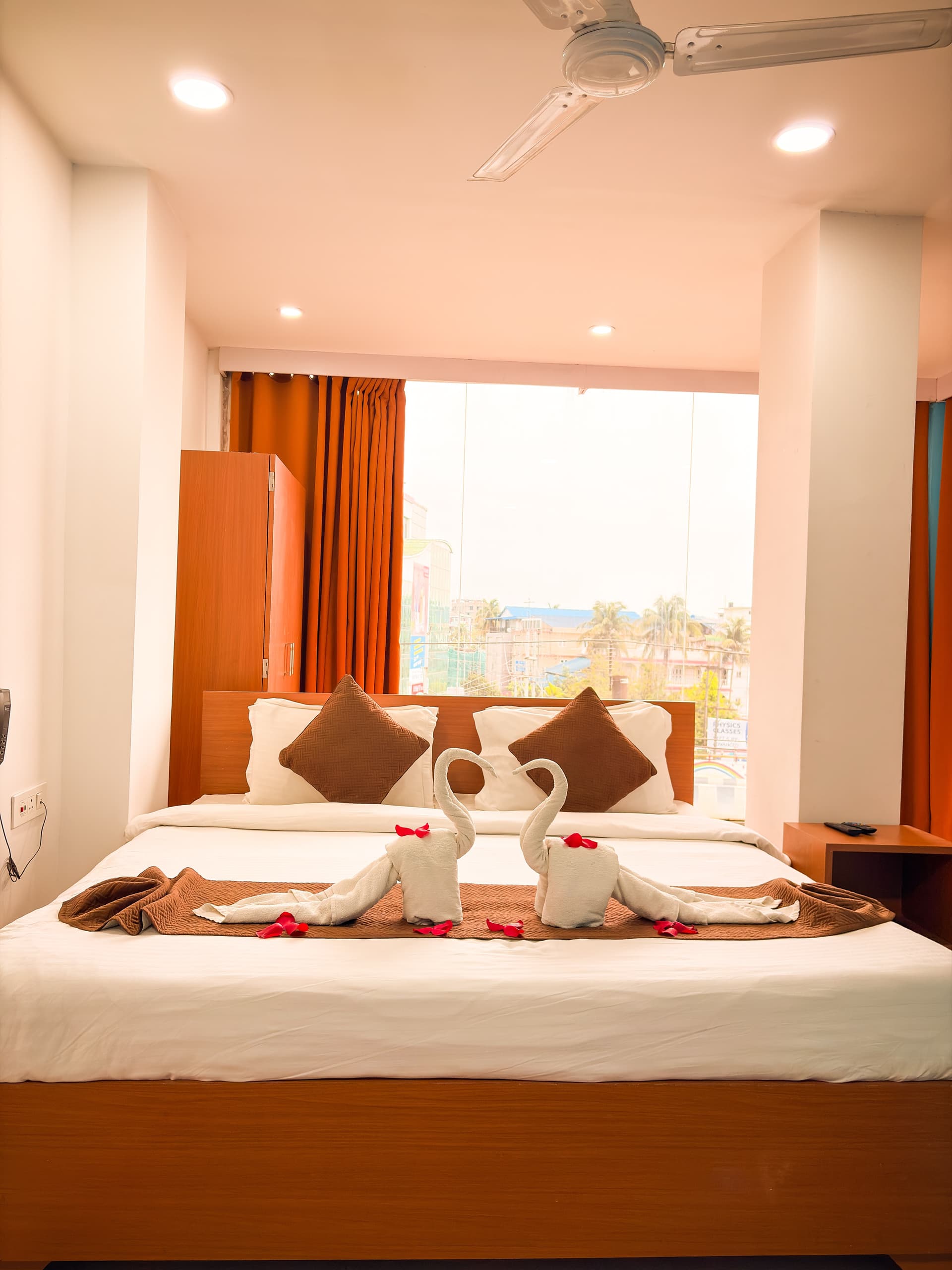 Deluxe Room - Photo 14