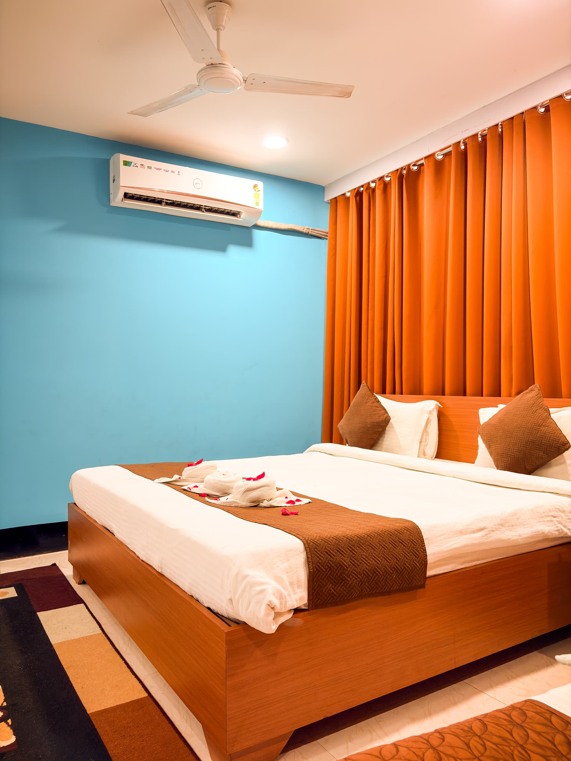 Super Deluxe Room - Photo 14